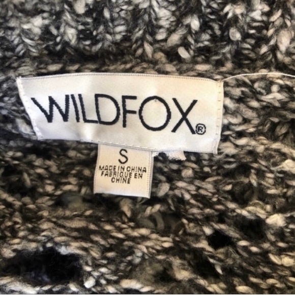 Wildfox Ruffle Trim Distressed Sweater Size S - Picture 4 of 5